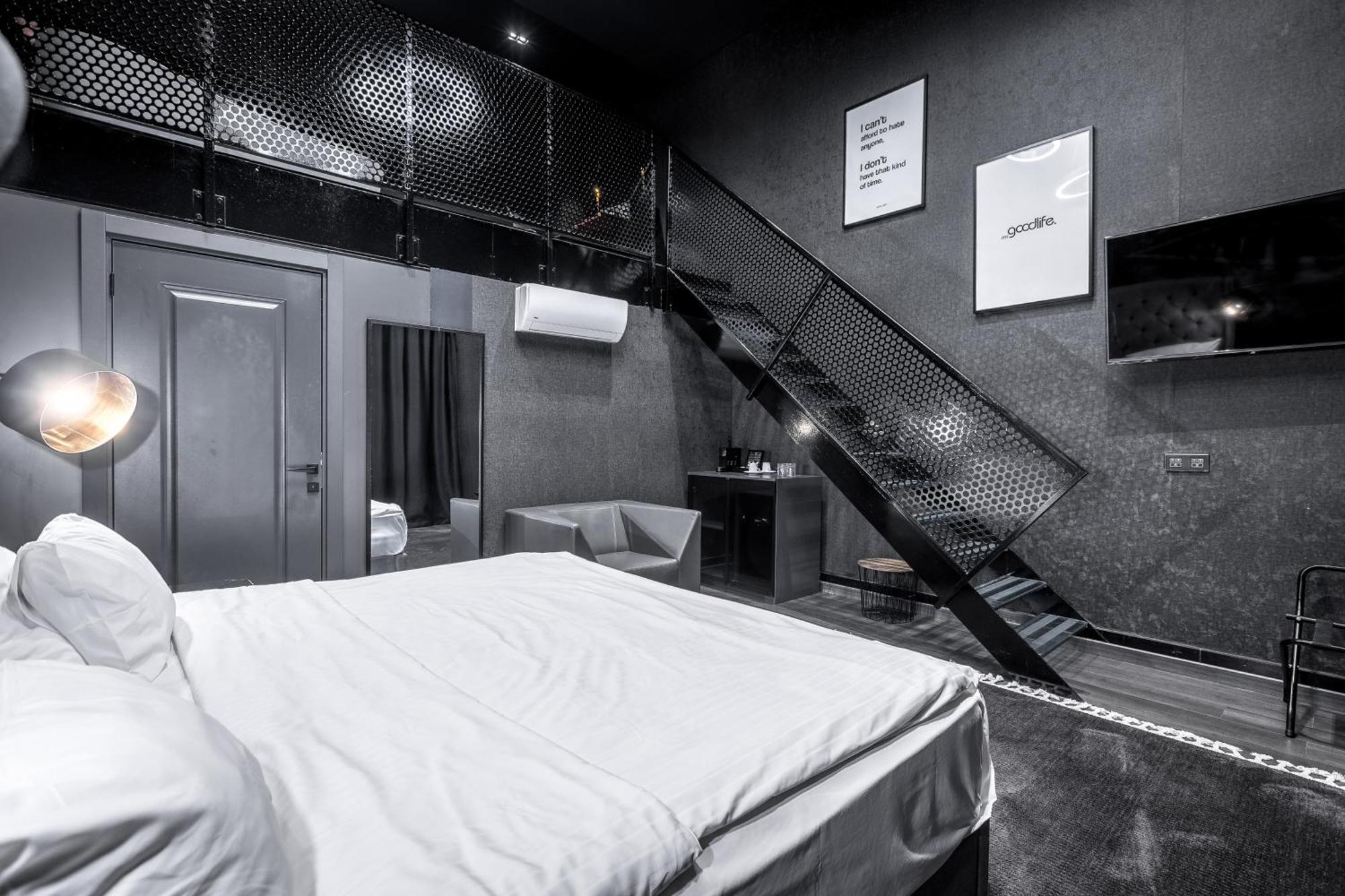 Black Hotels Koeln מראה חיצוני תמונה